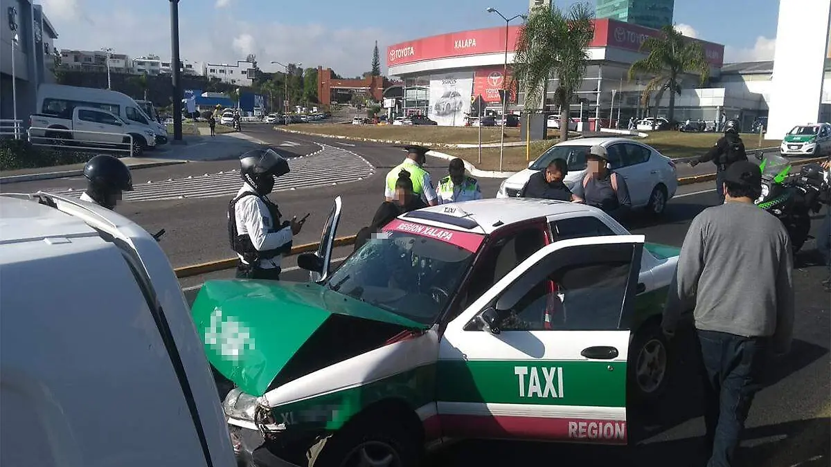 Carambola en plaza Américas de Xalapa